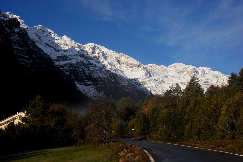 Camping Pineta Hotel Bielsa Eksteriør billede