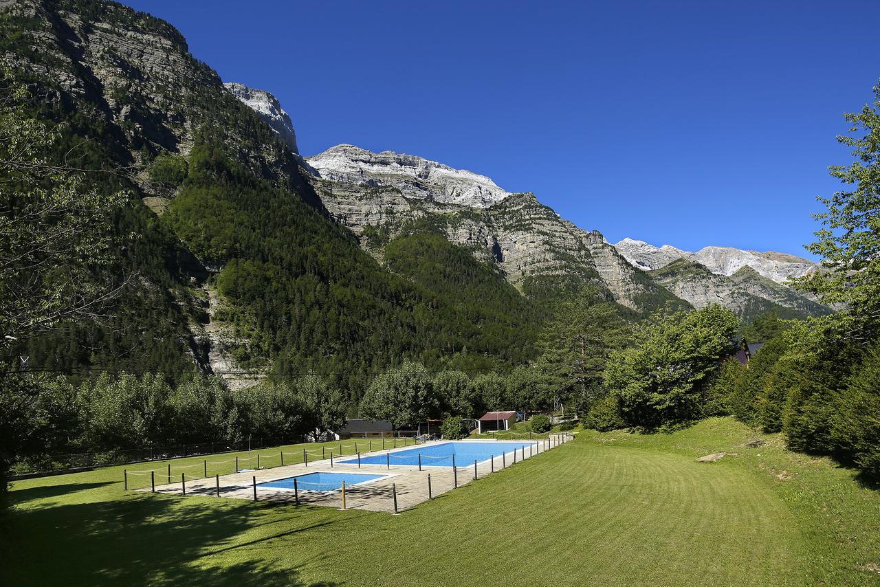 Camping Pineta Hotel Bielsa Eksteriør billede